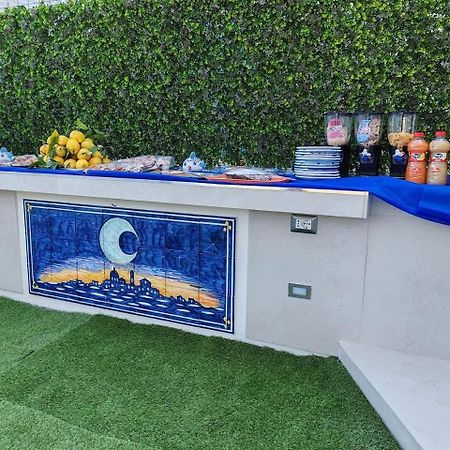 Al Chiaro Di Luna Luxury Suites Amalfi Coast Vietri Dış mekan fotoğraf