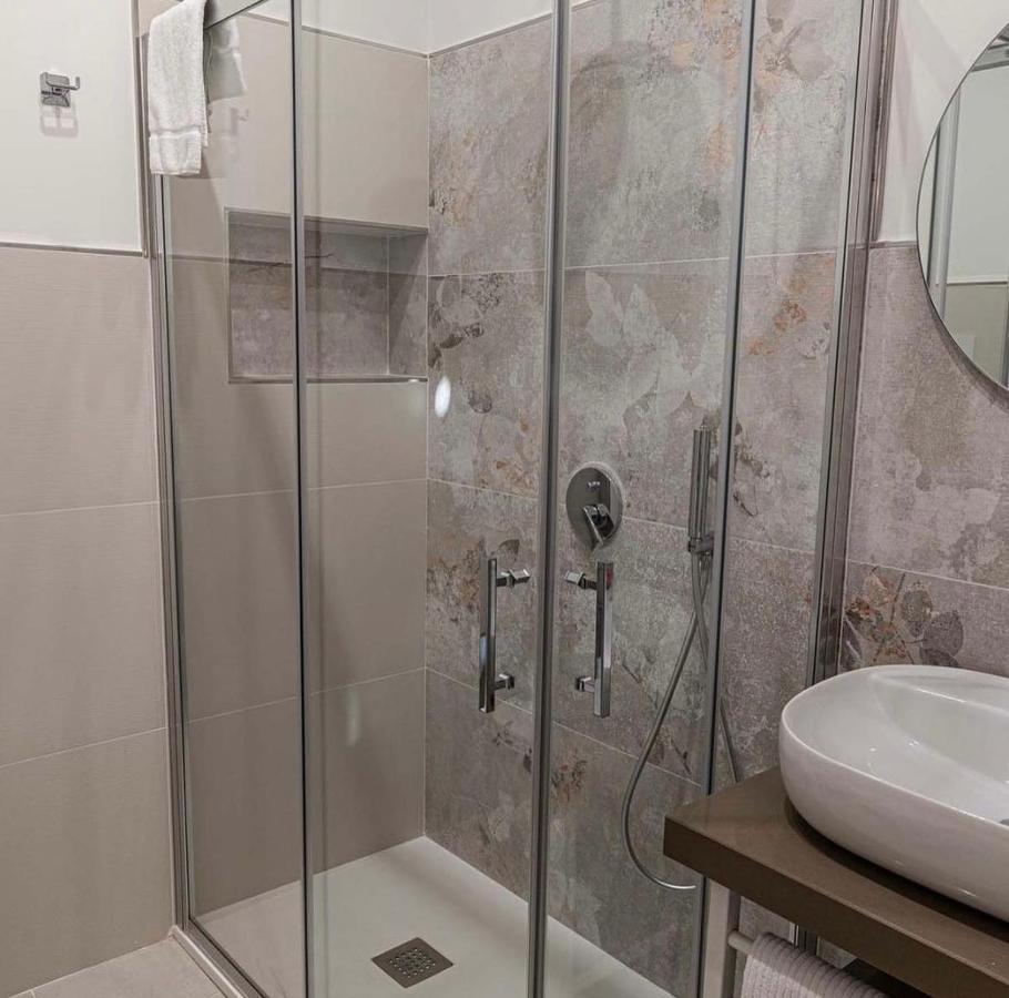 Al Chiaro Di Luna Luxury Suites Amalfi Coast Vietri Dış mekan fotoğraf